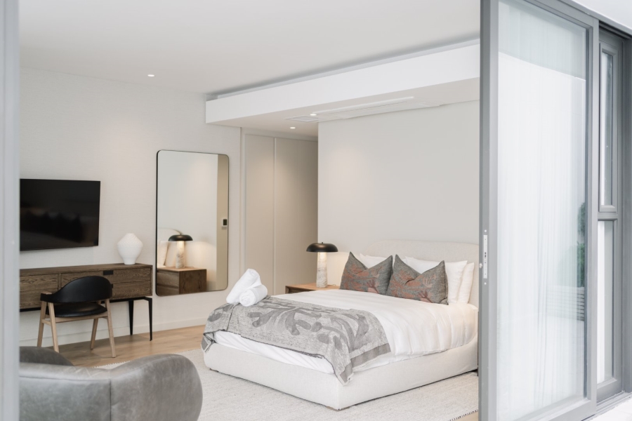 4 Bedroom Property for Sale in Fresnaye Western Cape